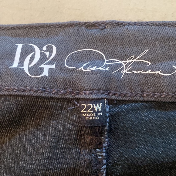 Diane Gilman Jeans - Picture 4 of 4